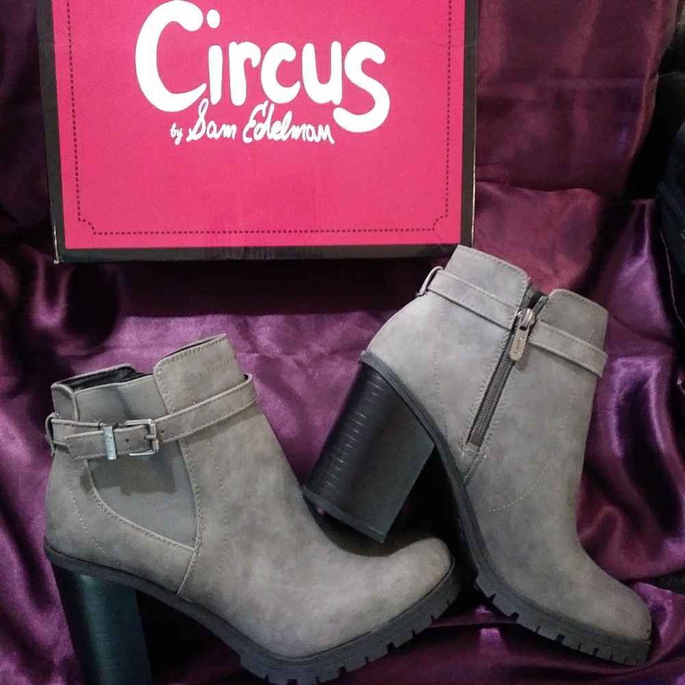 Ankle boots